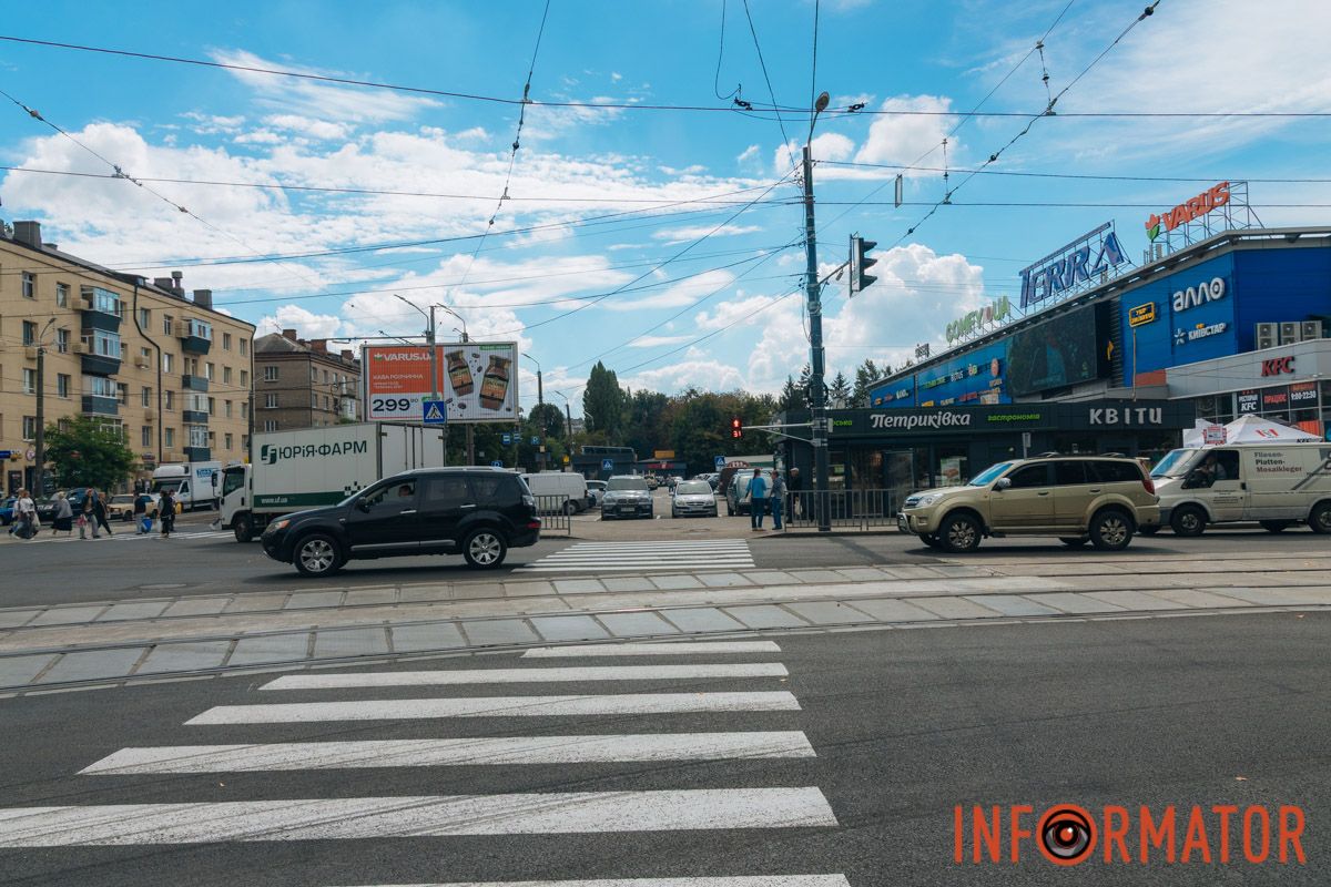 Обновлена ​​проезжая часть перекрестка