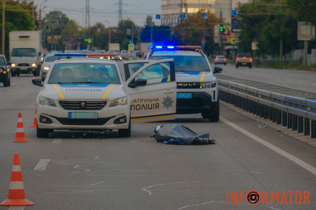 У Дніпрі на Набережній Заводській зіткнулися два мотоциклісти: один з водіїв загинув 1