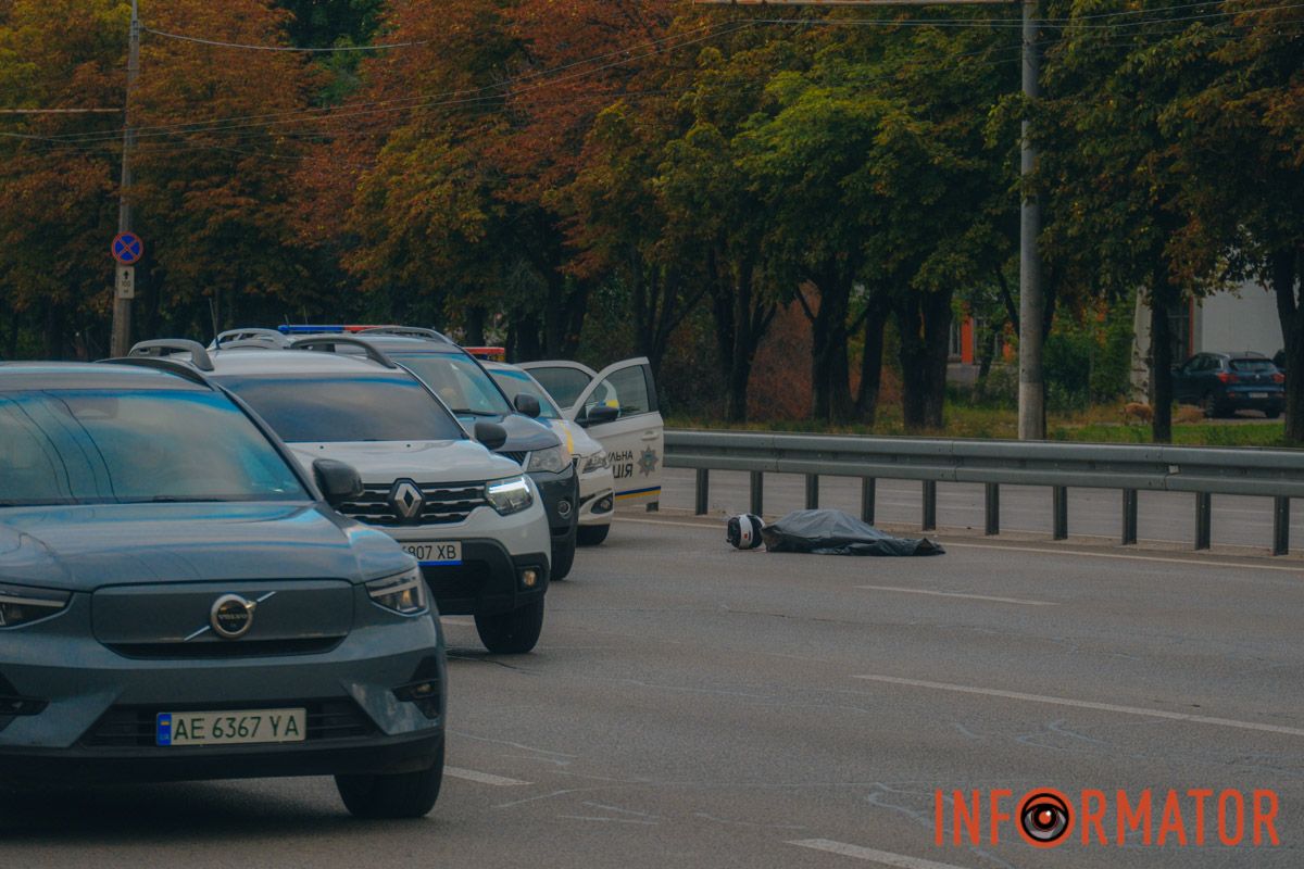 У Дніпрі на Набережній Заводській зіткнулися два мотоциклісти: один з водіїв загинув 6