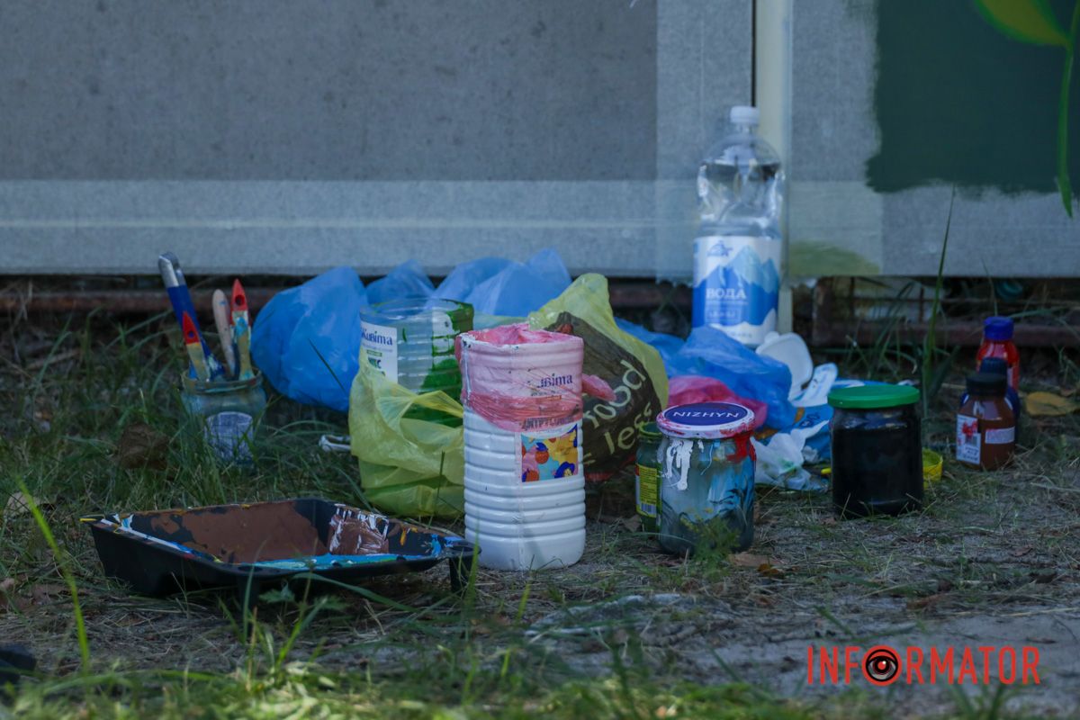 118 секций и сотни квадратных метров живописи: в Днепре художники создают масштабные муралы под открытым небом 42