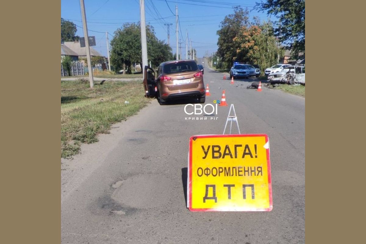 на вулиці Мальовничій, 82-річний керманич автомобіля ВАЗ помер просто за кермом під час руху
