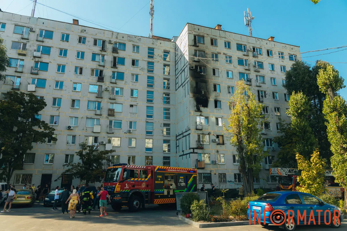 Огонь охватил 5 этажей