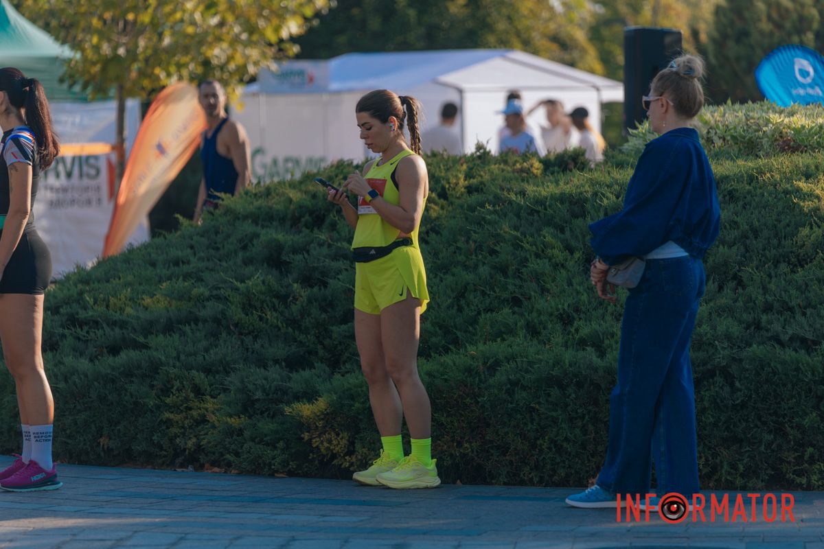Спортивний драйв та дух змагань: у Дніпрі пройшов ювілейний "Дніпро Марафон" 9