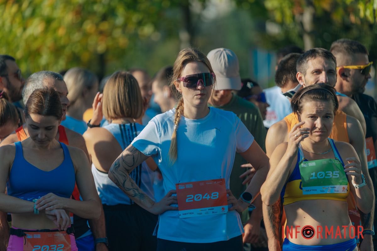 Спортивний драйв та дух змагань: у Дніпрі пройшов ювілейний "Дніпро Марафон" 23