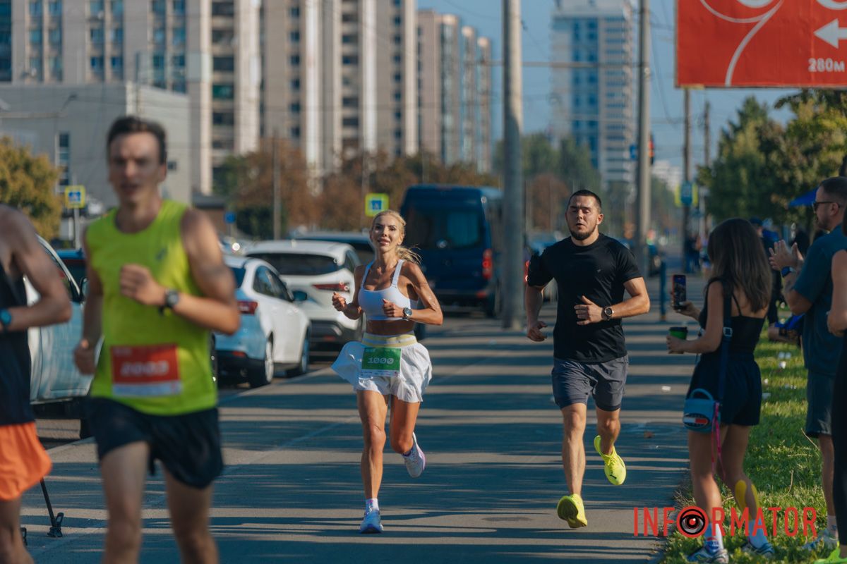 Спортивний драйв та дух змагань: у Дніпрі пройшов ювілейний "Дніпро Марафон" 29