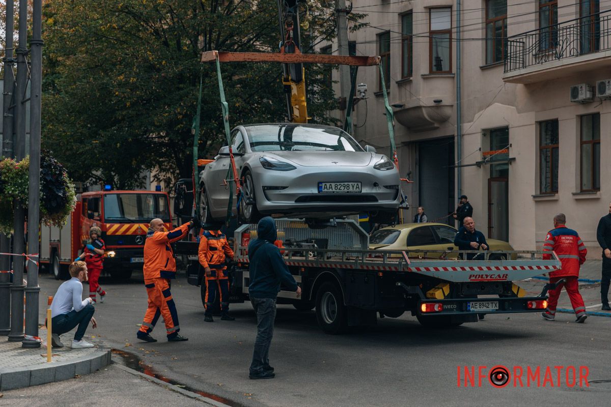 Автіка Tesla