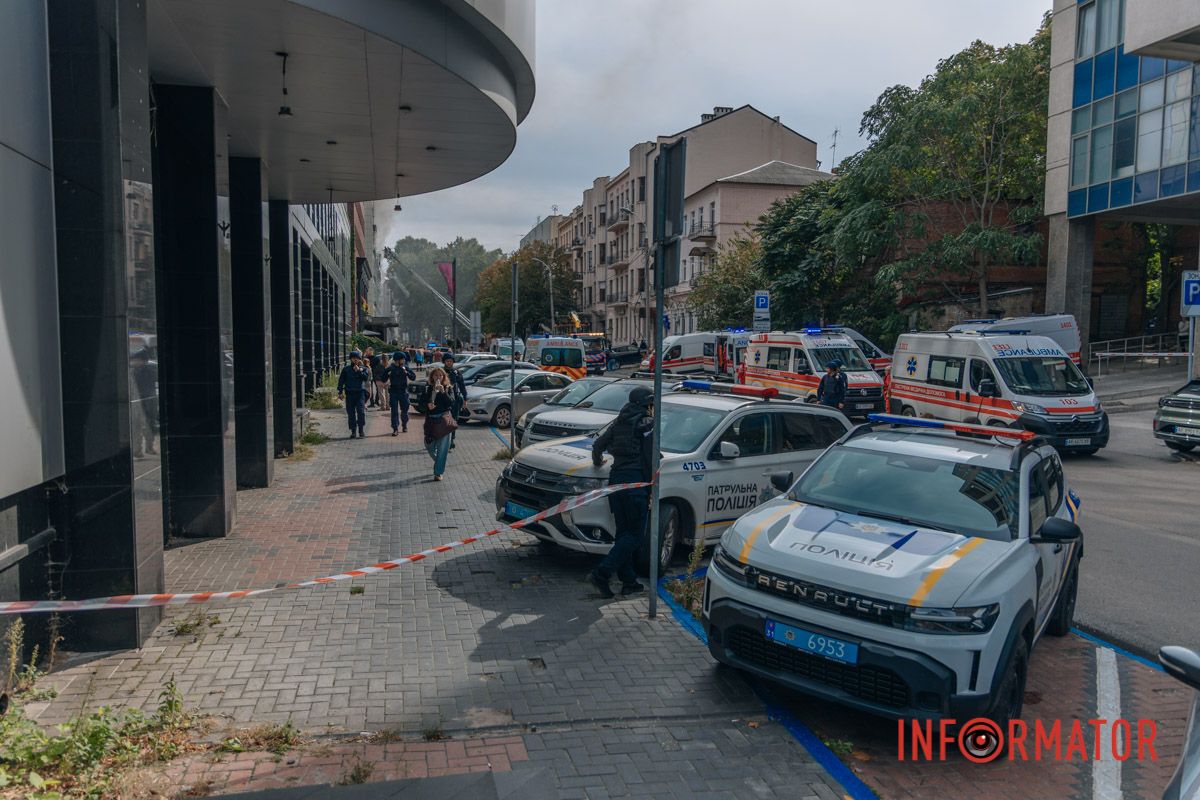 Територію огородили