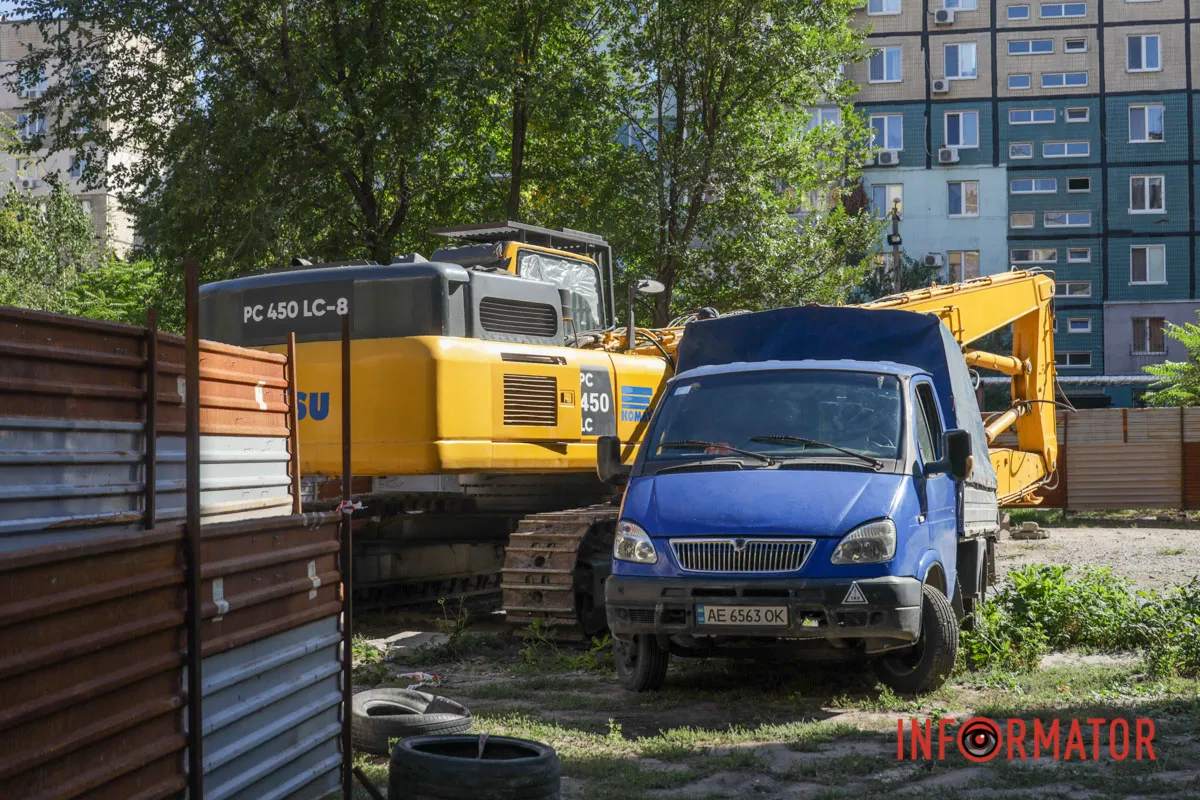 У Дніпрі на Набережній Перемоги стартував демонтаж частини дому, в який влучив російський дрон 34