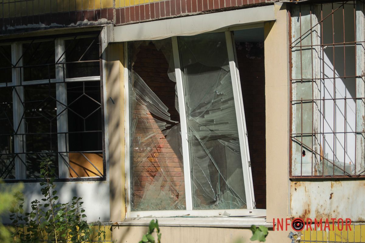 У Дніпрі на Набережній Перемоги стартував демонтаж частини дому, в який влучив російський дрон 39