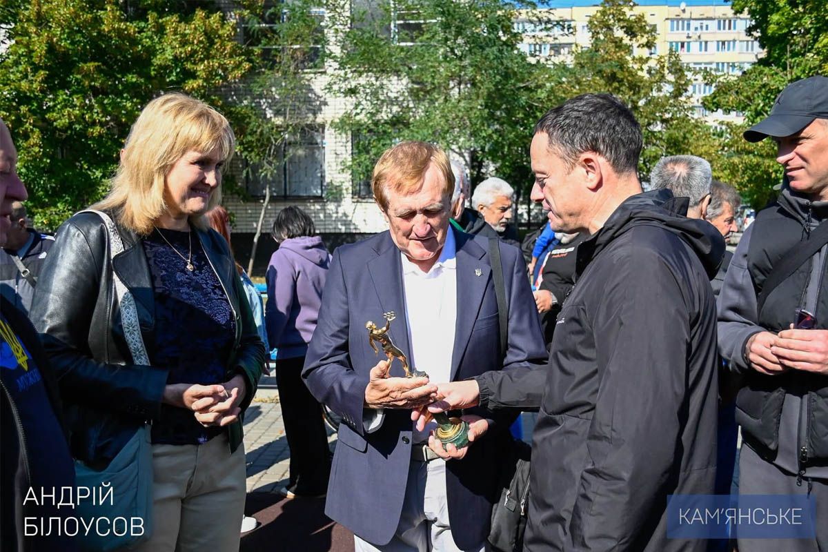 У Кам’янському відбувся спортивно-патріотичний захід “Незламний народ – незламної країни” 7