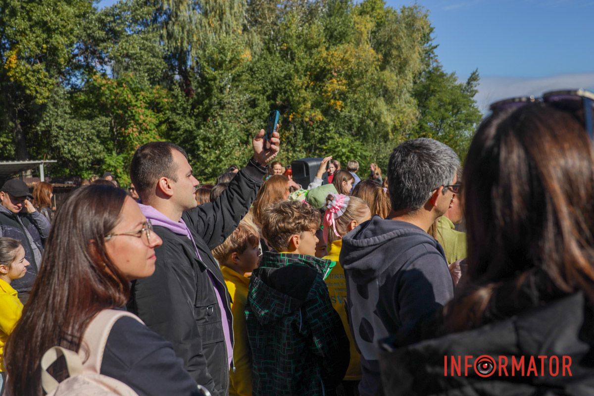 Аромат борщу та пампушок: у Дніпрі пройшов фестиваль борщу 41
