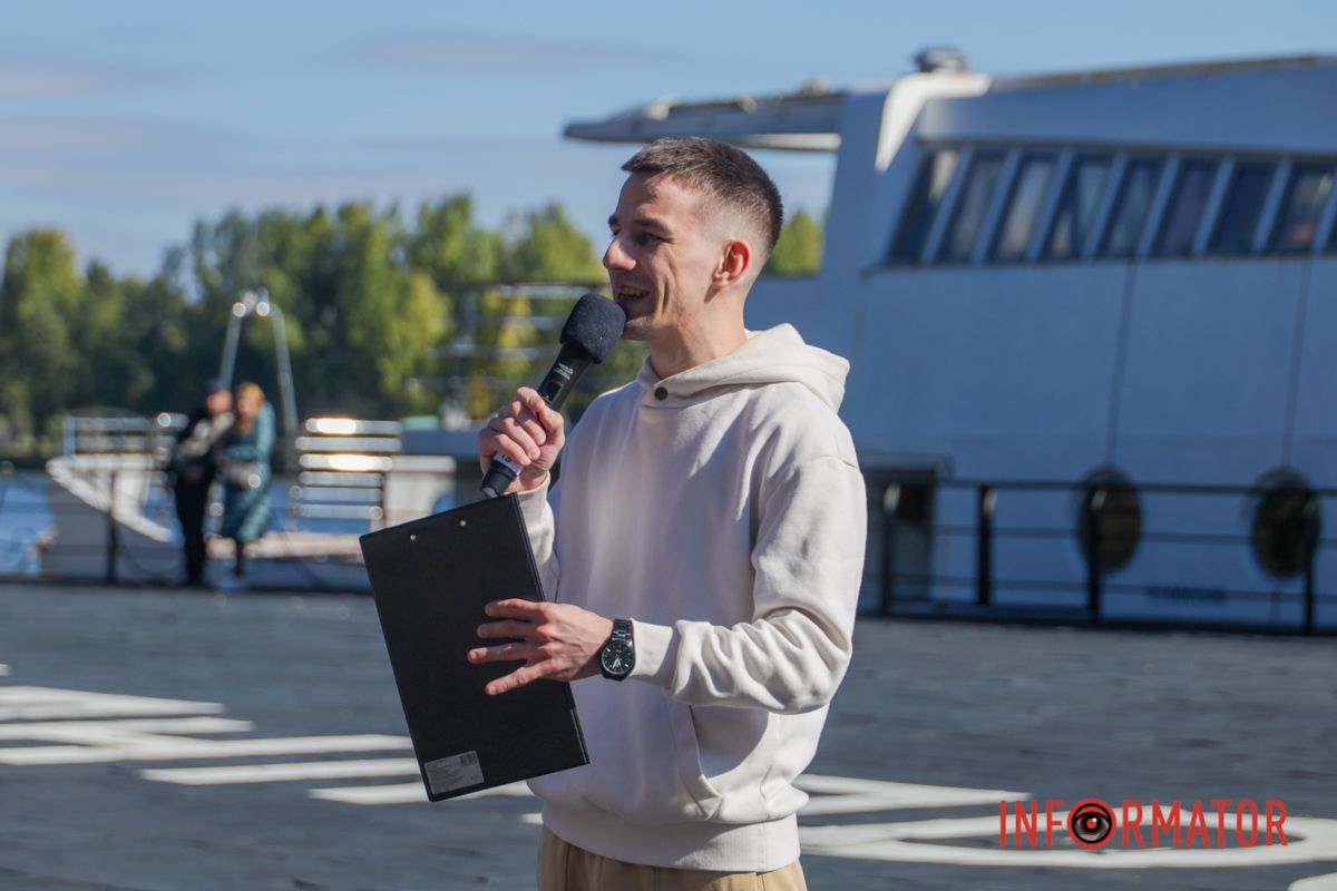 Аромат борщу та пампушок: у Дніпрі пройшов фестиваль борщу 48