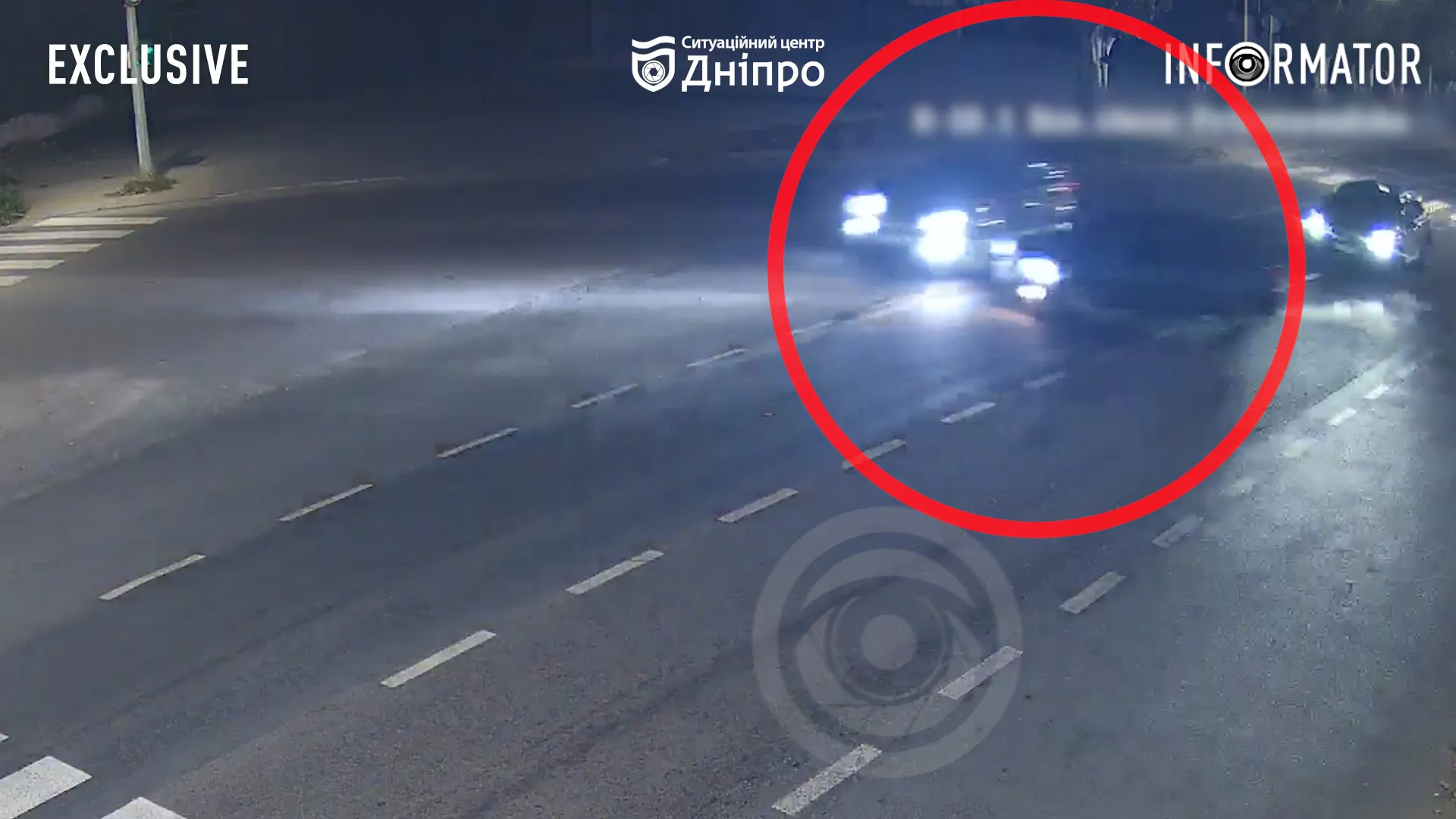 Відео моменту: у Дніпрі п’яний водій Dacia після зіткнення з Kia ледь не влетів у людей та зніс паркан