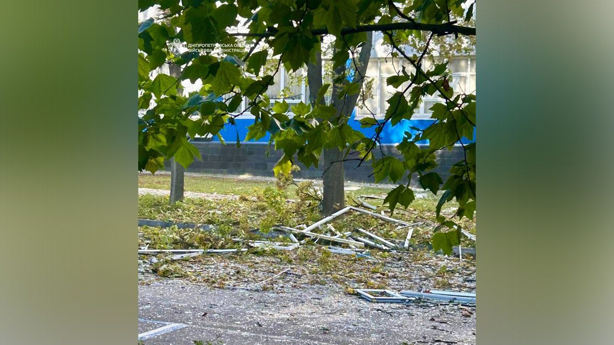 У Дніпрі 4 жовтня росіяни атакували приміщення компанії зв’язку