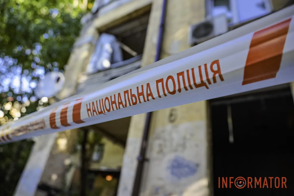 Вибуховою хвилею винесло вікна з рамами: що відбувається на місці атаки у Дніпрі 28