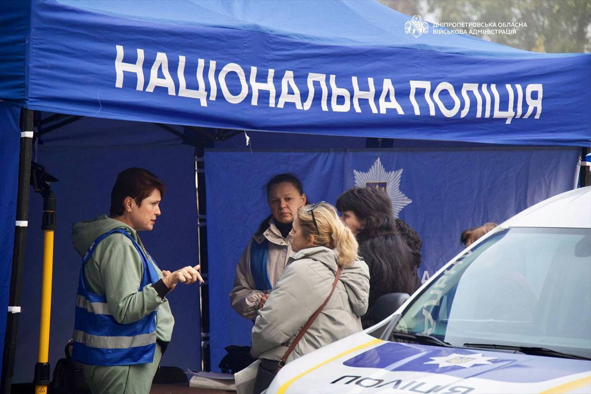 Ворожа атака на Дніпро: у місті понівечені багатоповерхівки, продуктові склади та є постраждалі 1