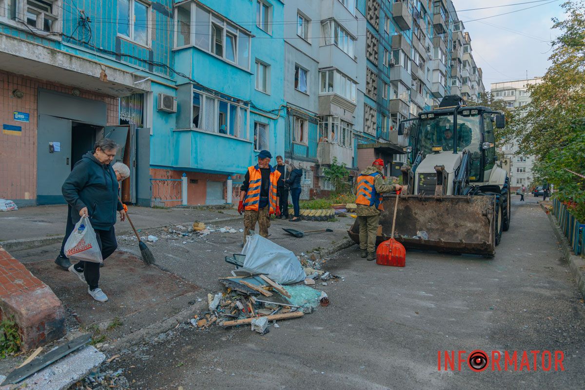 Удар російського дрона по багатоповерхівці 11 жовтня у Дніпрі: фото наслідків атаки 13