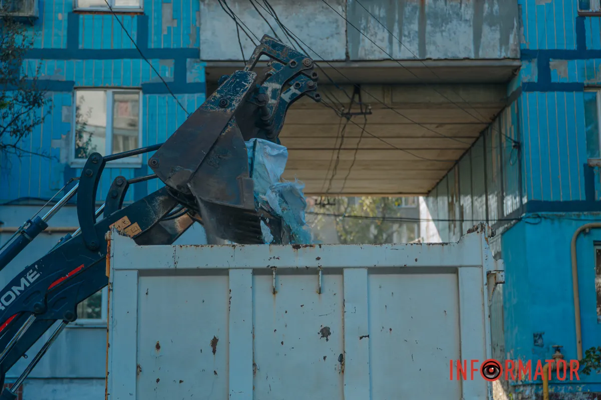 Удар російського дрона по багатоповерхівці 11 жовтня у Дніпрі: фото наслідків атаки 159