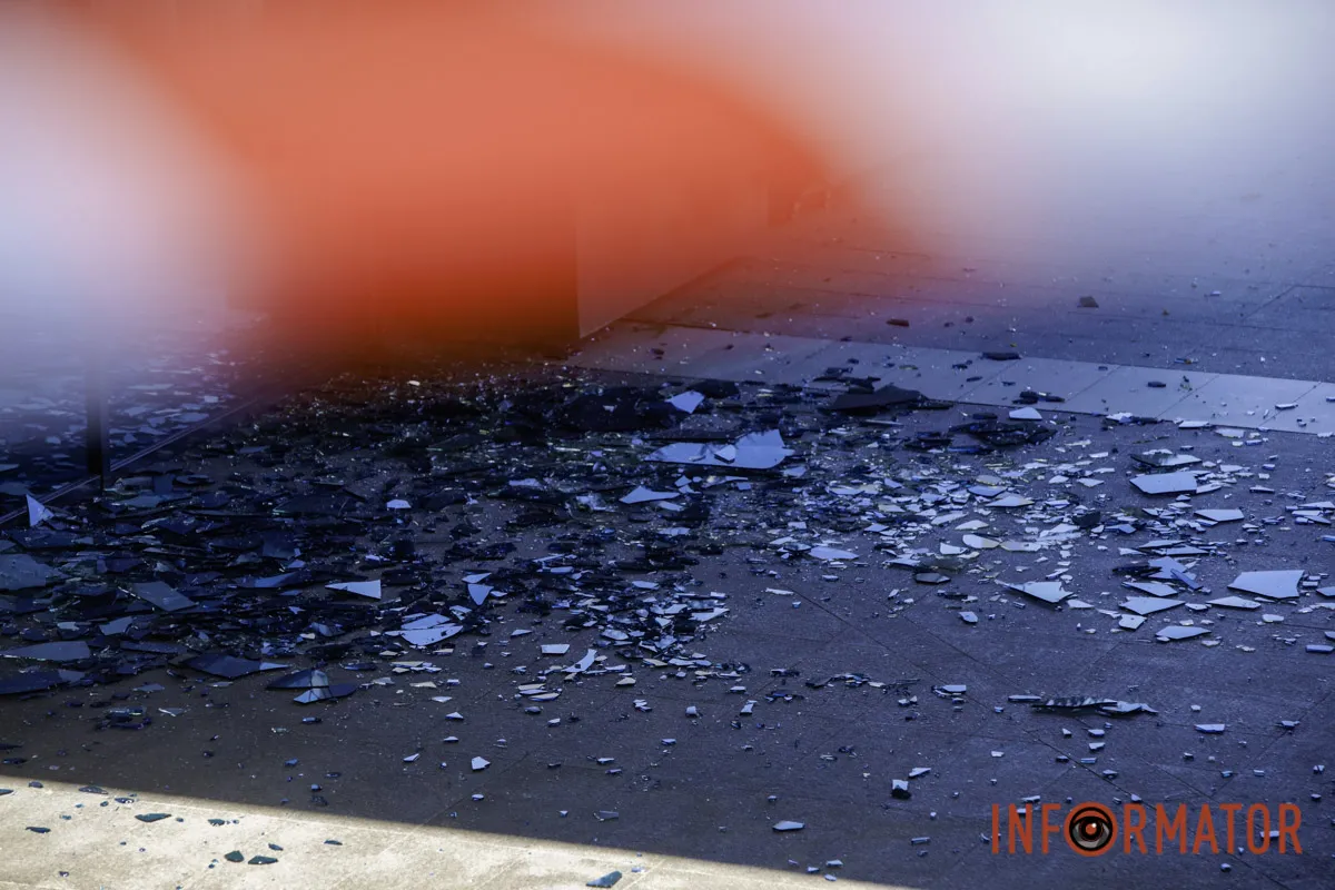 Ще фото з місця події Вибухи у Дніпрі 12 жовтня: що відбувається на місці атаки 26