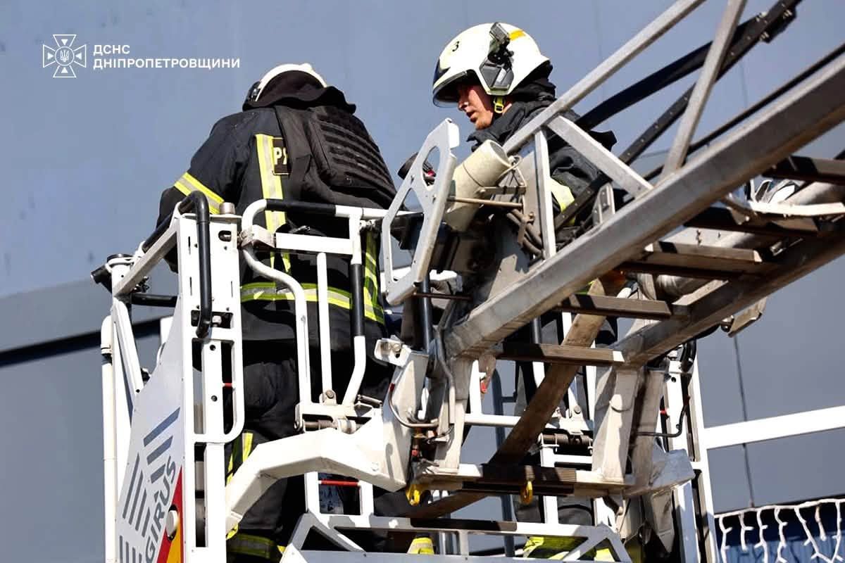 У Дніпровському районі росіяни атакували «Епіцентр»