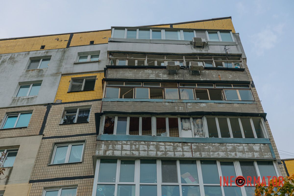 Кадри з місця ворожого удару у Дніпрі 13 жовтня