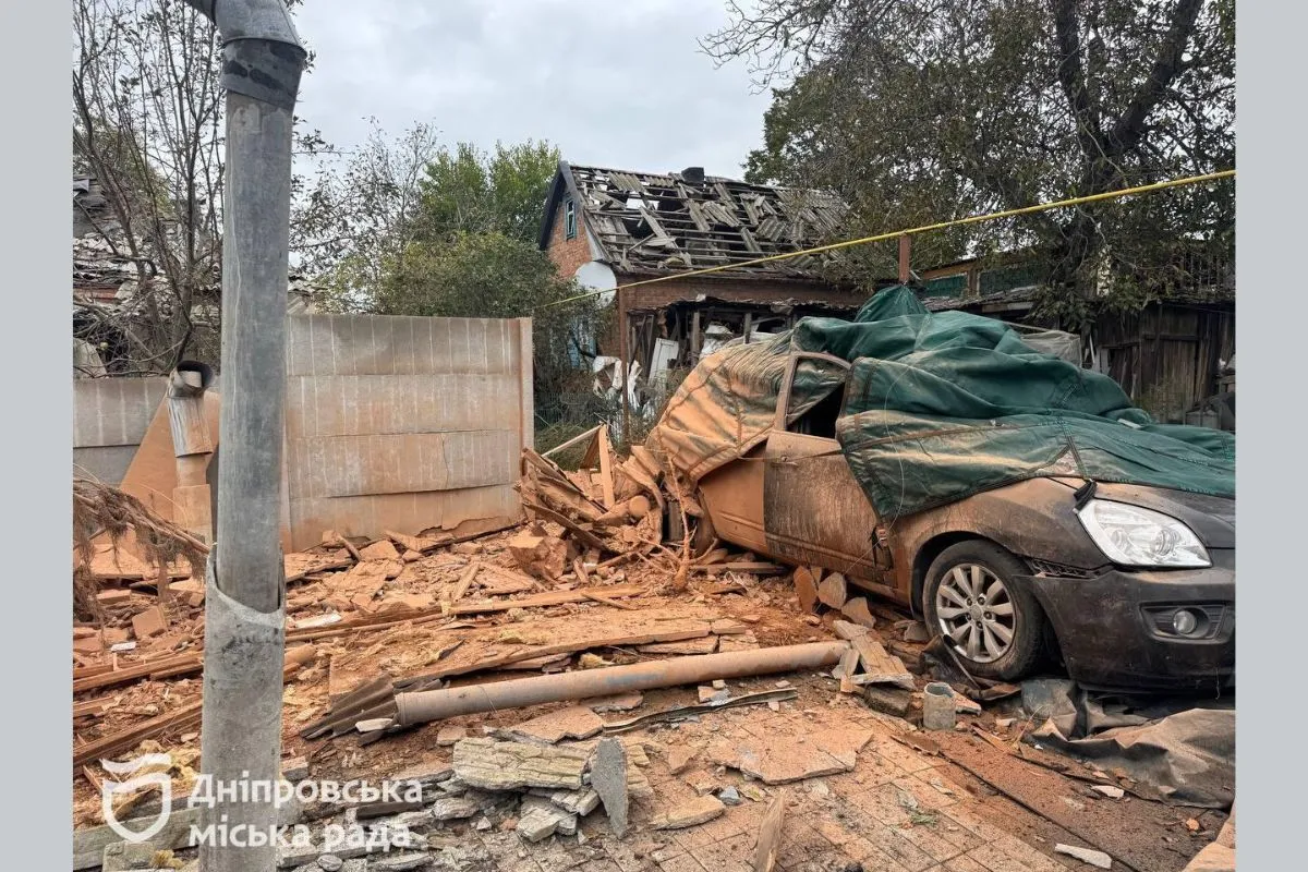 Внаслідок атаки у Соборному районі міста пошкоджено близько 30 приватних будинків