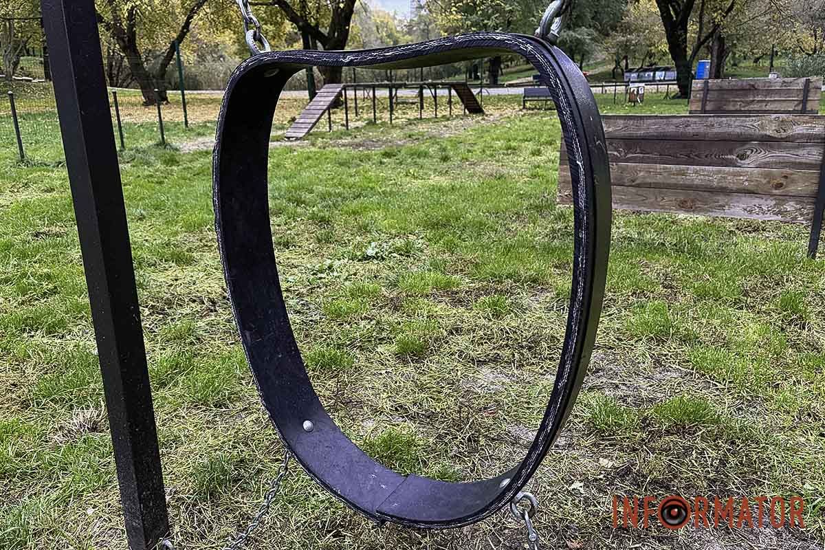 У парку Зелений Гай в Дніпрі облаштували місце для вигулу собак 5