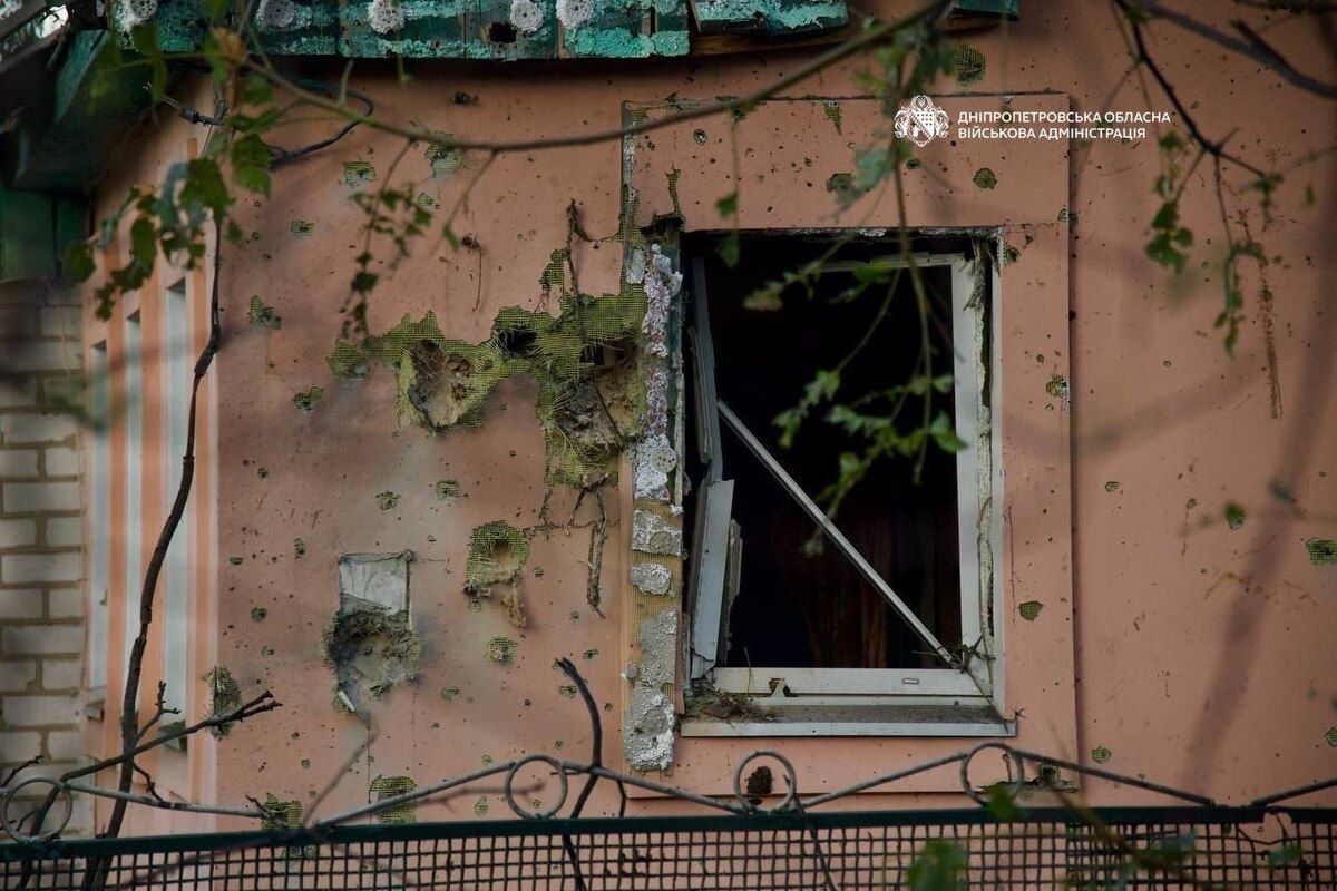 Ще одна оселя Армія рф атакувала Дніпро на світанку: понівечені будинки 5