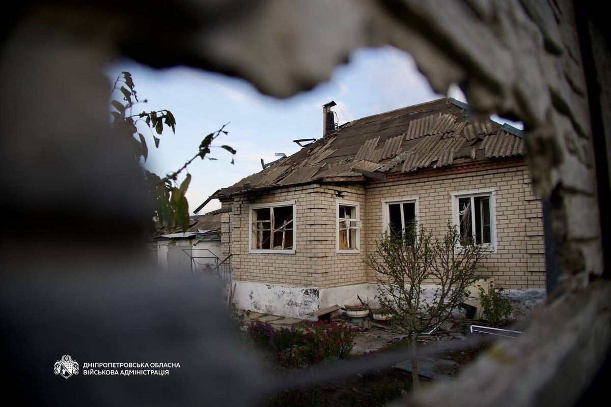 Понівечені будинки Армія рф атакувала Дніпро на світанку: понівечені будинки 2
