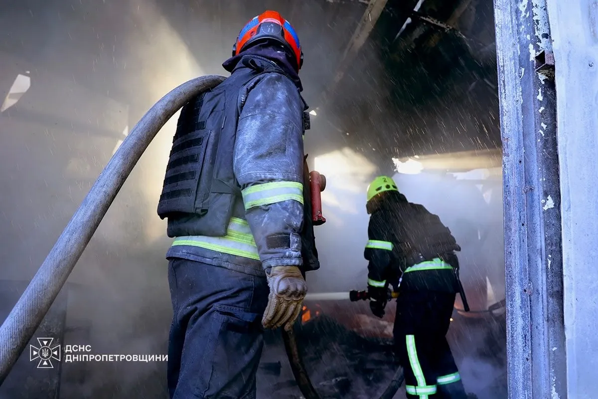 Рятувальники приборкали пожежу філ+дснс 2