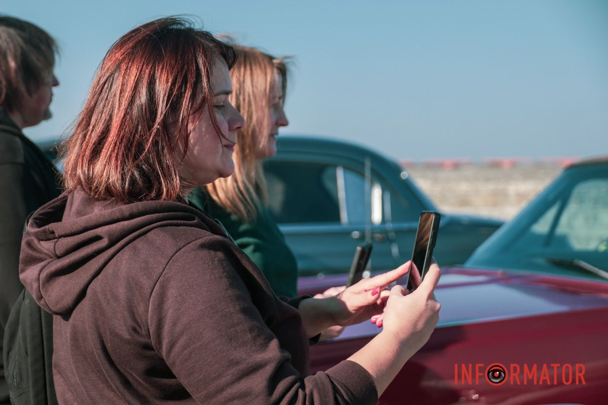 У Дніпрі відбувся пробіг-виставка ретро-автомобілів: фоторепортаж Інформатора 20