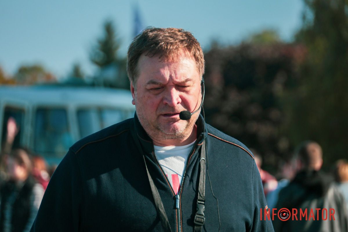 У Дніпрі відбувся пробіг-виставка ретро-автомобілів: фоторепортаж Інформатора 27
