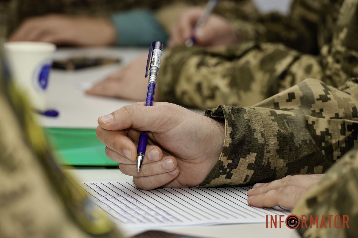 Чи добре ви володієте державною мовою? Як у Дніпрі 27 жовтня пройшов національний диктант єдності 31
