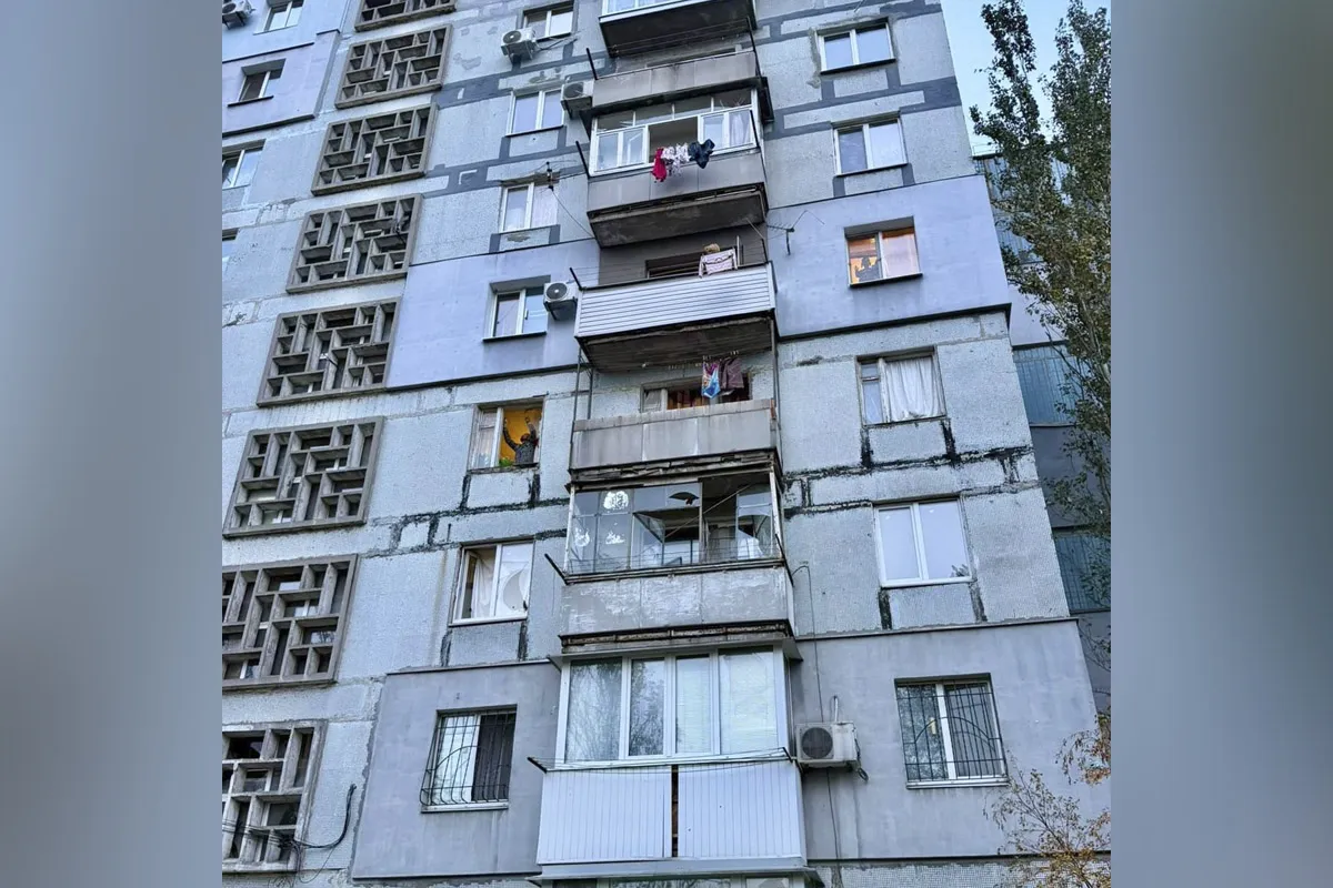 Внаслідок о чого у місті пошкоджені щонайменше 6 багатоповерхівок Понівечені 6 багатоповерхівок та 2 ліції: Філатов про наслідки ворожої атаки по Дніпру 2