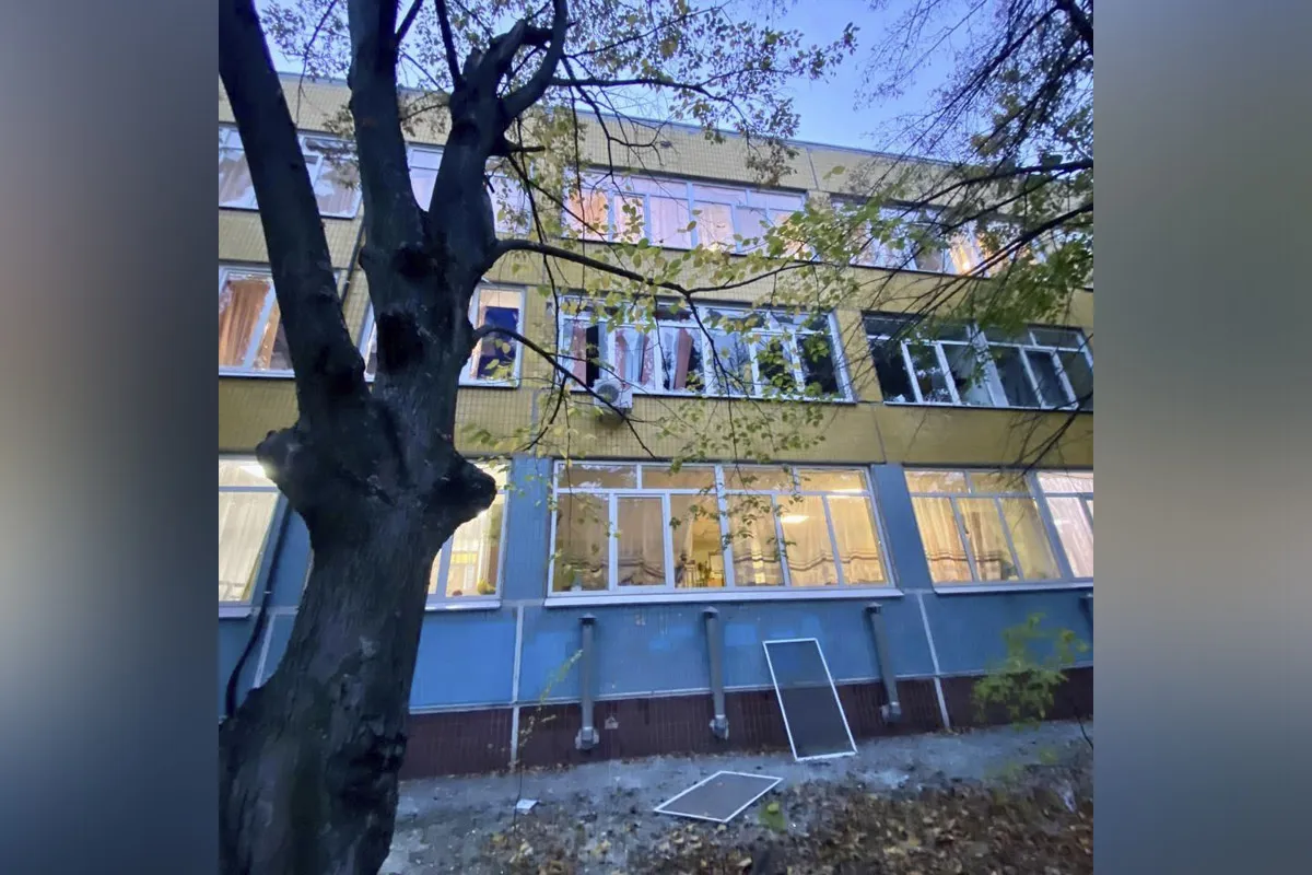 та 2 ліцеї у Самарівському районі Понівечені 6 багатоповерхівок та 2 ліції: Філатов про наслідки ворожої атаки по Дніпру 3