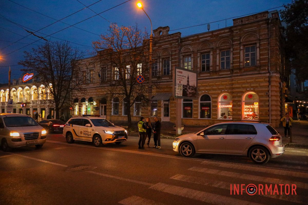 Постраждалу шпиталізували У Дніпрі на вулиці Глоби Volkswagen збив 15-річну дівчину на пішохідному переході 3