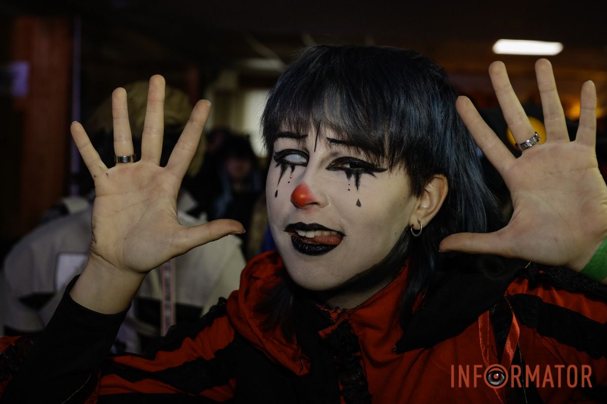 У Дніпрі 31 жовтня проходить косплей-фестиваль: які образи підготували учасники 38
