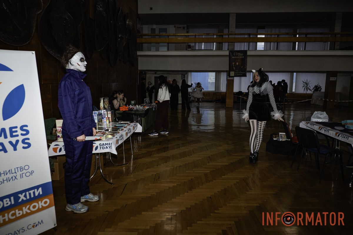 У Дніпрі 31 жовтня проходить косплей-фестиваль: які образи підготували учасники 41