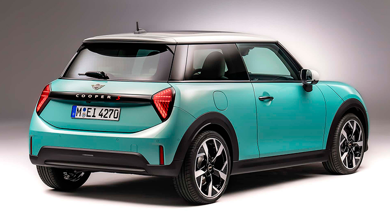 Задні ліхтарі набули нової сміливої трикутної форми Задні ліхтарі набули нової сміливої трикутної форми