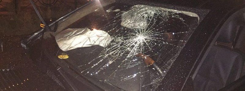 Убегающего от патрульных пьяного водителя остановил рекламный щит