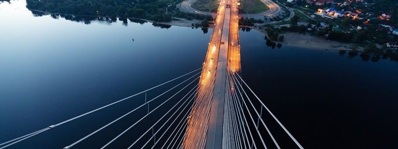 На выходных в Киеве ограничат движение по Южному мосту: узнай подробности