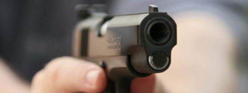 В Подольском районе из-за ссоры женщине прострелили ногу