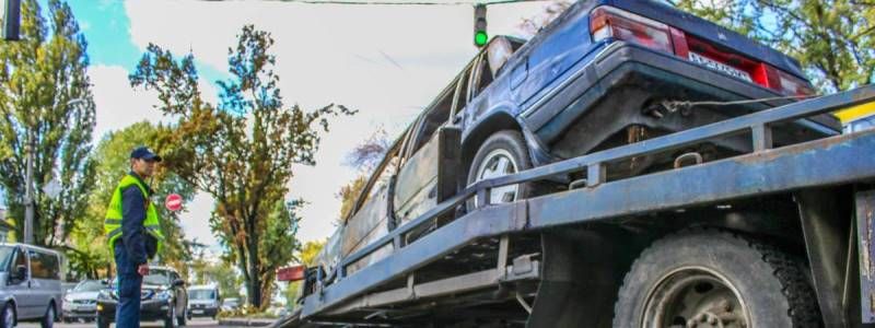 В Киеве сгорели два автомобиля: подробности