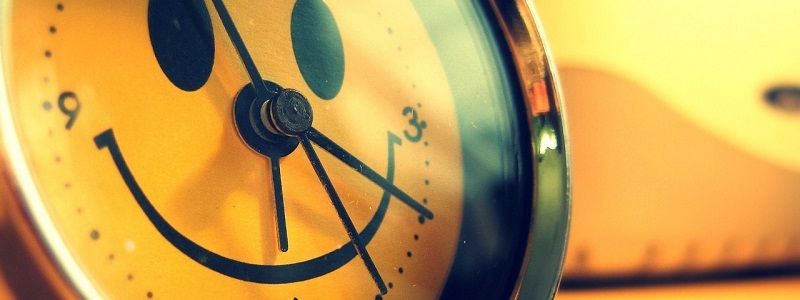 Когда переводят часы на "зимнее" время, и как подготовить организм к такому стрессу