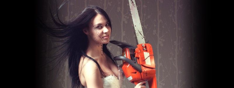 Бензопила, булава и вышиванка: что забывают в украинских такси