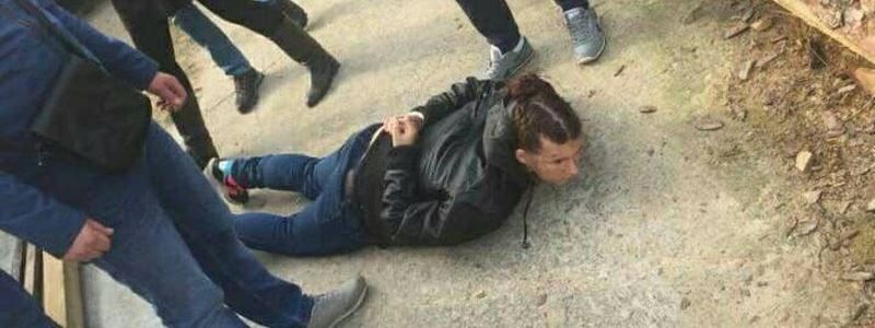 Похитительница младенца в Киеве обвинила в случившемся отца малышки: видео задержания