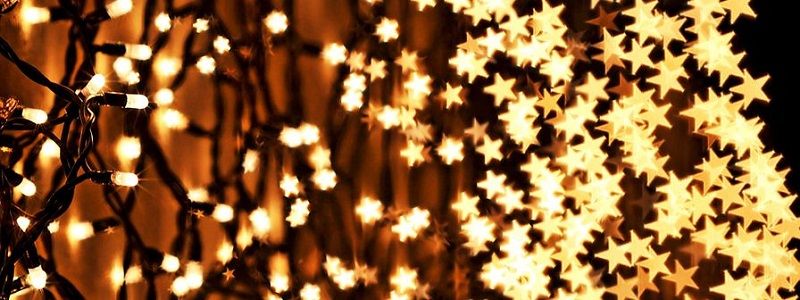 В Киеве на Софийской площади зажгут тысячи гирлянд