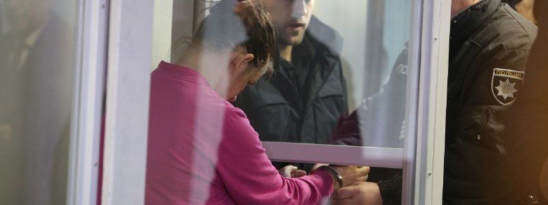 Похитительнице ребенка на Оболони присудили домашний арест