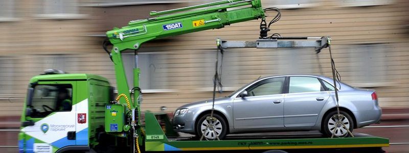 На улицах Киева собираются запретить парковку: узнай адреса