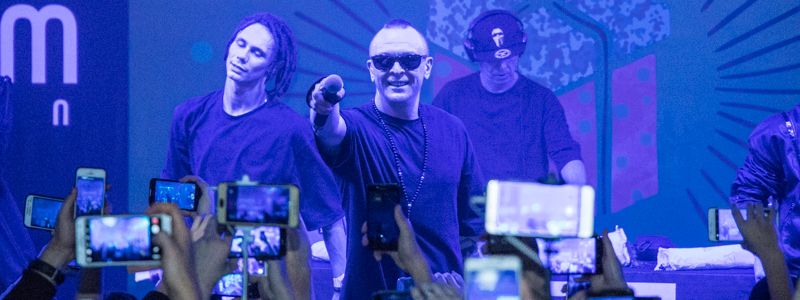 В Киеве группа MOZGI дала бесплатный концерт